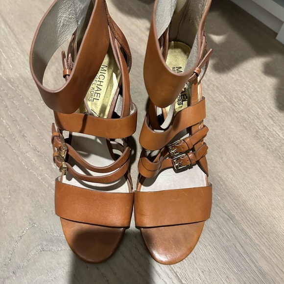 Michael Kors chunky heel - Picture 5 of 7